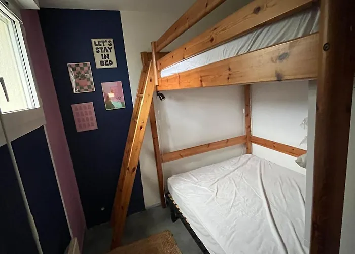 Quiet, Cozy And With Pool &terrasse アパート