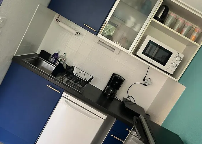 Quiet, Cozy And With Pool &terrasse * ラカノー